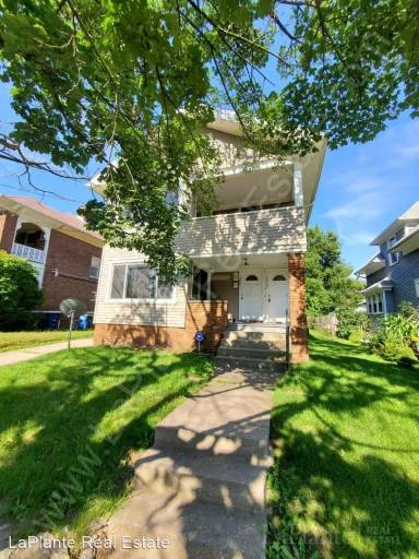 Main picture of 3901 Berkeley Dr