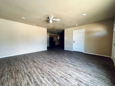 Main picture of 2423 N Avenue N