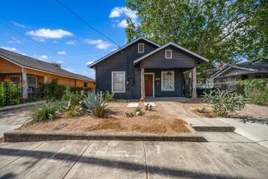 Main picture of 224 Forrest Ave