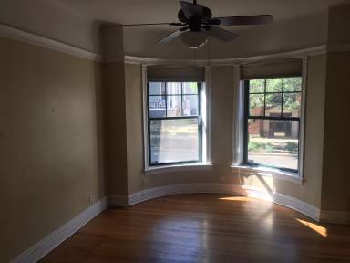 Main picture of 1431 W Leland Ave