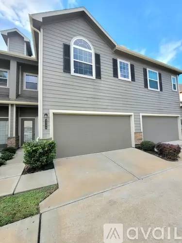 Main picture of 2206 Bermuda Palms Dr