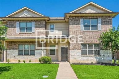 Main picture of 1425 Lake Crest Ln