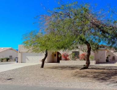 Main picture of 3743 Mission Dr S