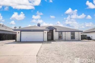 Main picture of 15522 Dyna St