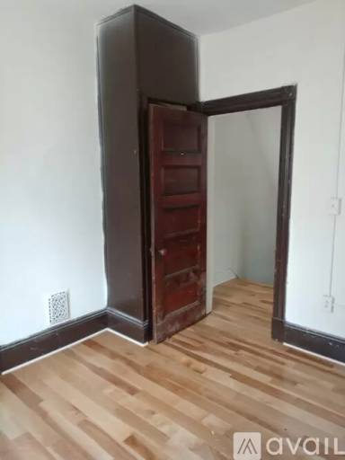 Main picture of 205 Church St