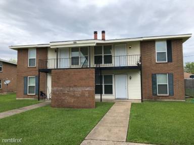 Main picture of 704 Colony Dr