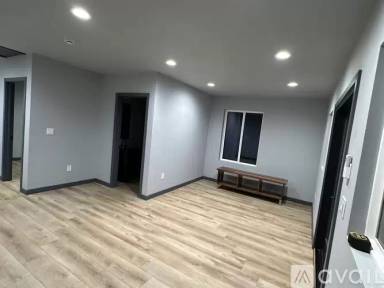 Main picture of 5640 Rhodes Ave