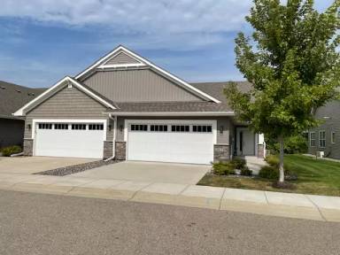 Main picture of 631 Liberty Way