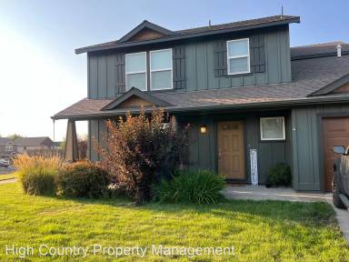 Main picture of 2852 NE Aldrich Ave