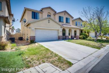 Main picture of 4928 Tindari St