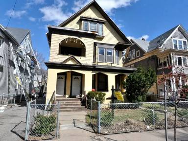 Main picture of 79 Blake St