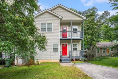 Main picture of 2829 3rd Ave SW