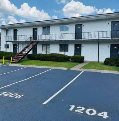 Main picture of Plaza Apartments