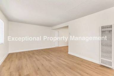Main picture of 21907 Dolores St