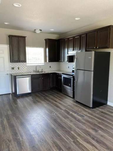 Main picture of 4245 Meyers Ln