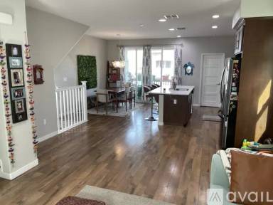 Main picture of 891 Pepper Pl