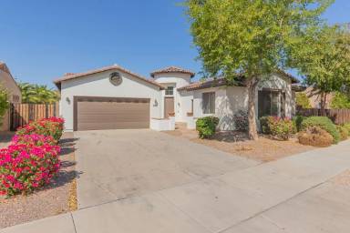 Main picture of 2206 W Fawn Dr