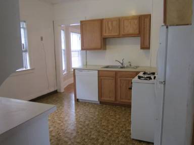 Main picture of 316 Roosevelt Ave