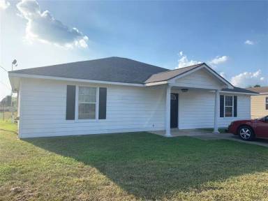 Main picture of 20891 Pine Island Rd