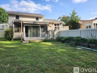 Main picture of 71 Circle Dr