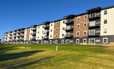 Main picture of 1825 Oakview Ave SE