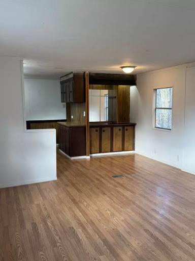 Main picture of 22 W Kidds Mill Rd