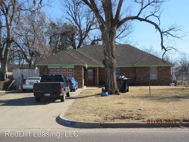 Main picture of 3030 S Shartel Ave