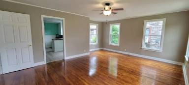 Main picture of 1739 Alma St