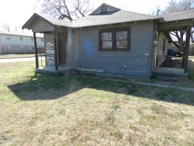 Main picture of 1503 NW Kingsbury Ave