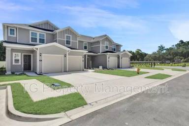 Main picture of 60 Beach Palm Ct