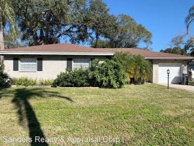 Main picture of 8401 Millwood Dr