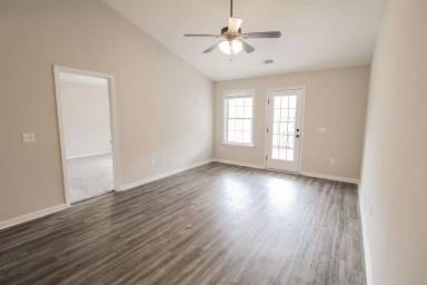 Main picture of 524 Deerchase Ct