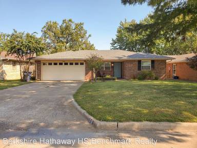 Main picture of 20 Arapaho Dr