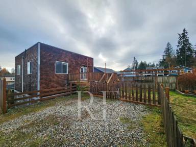 Main picture of 1762 NE Poulsbo Ave