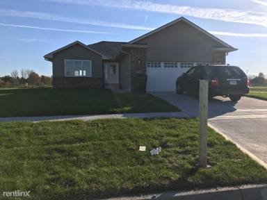 Main picture of 2109 Sunflower St