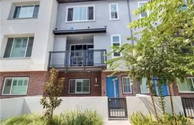 Main picture of 909 Hudson Ln