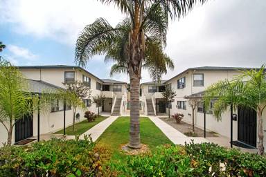 Main picture of 1057 Grand Ave