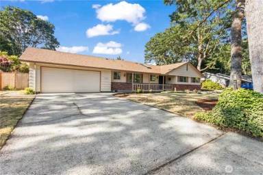 Main picture of 7612 64th Ave W