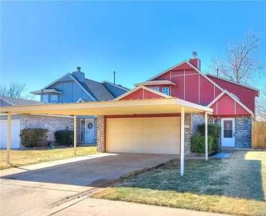 Main picture of 2123 Lakecrest Dr