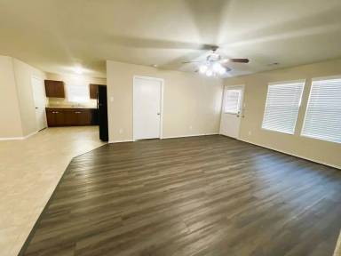 Main picture of 803 N Katydid Ct