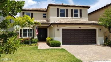Main picture of 12125 SW 253rd St