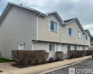 Main picture of 12 Fairway Ln