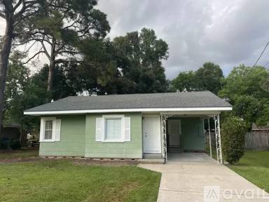 Main picture of 204 Belle Dame Dr