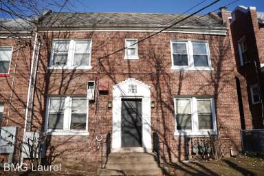 Main picture of 1508 V St SE