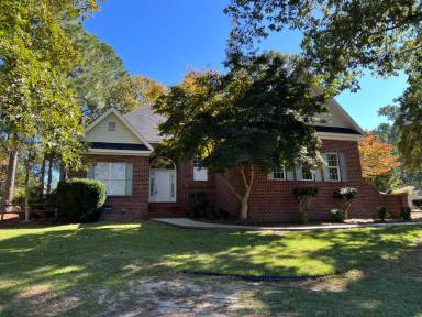 Main picture of 8 Princess Gate Dr