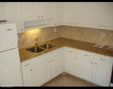 Main picture of 426 Wesley Ave