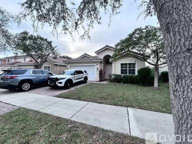 Main picture of 2820 SW Butterfly Ln