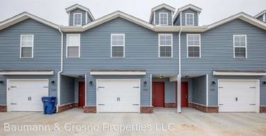 Main picture of Haden Holly Apartments