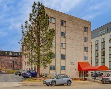 Main picture of 3540 S Washington St