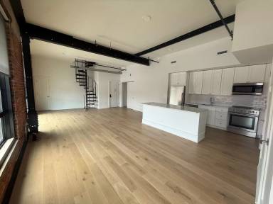 Main picture of 500 South St